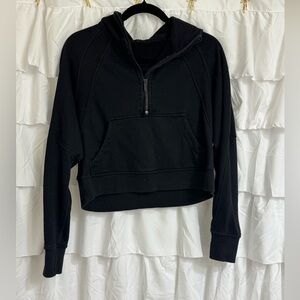 Black Lululemon scuba